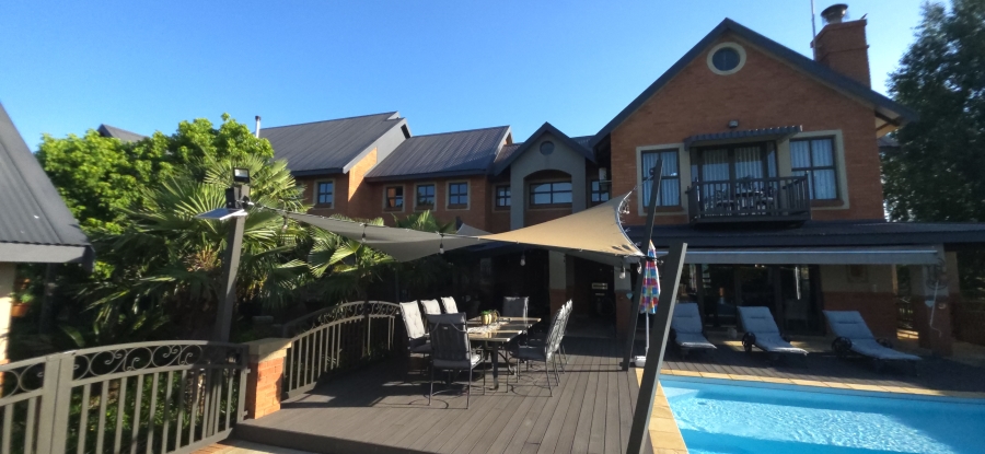 5 Bedroom Property for Sale in Grimbeeck Park North West